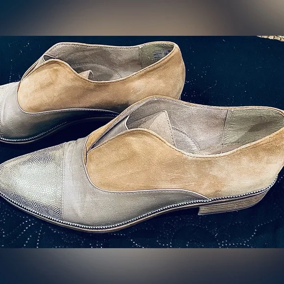 Women’s Tamaris Genuine Suede Leather Slip On Oxford Loafer Metallic Cap Toe 40 - Picture 2 of 7